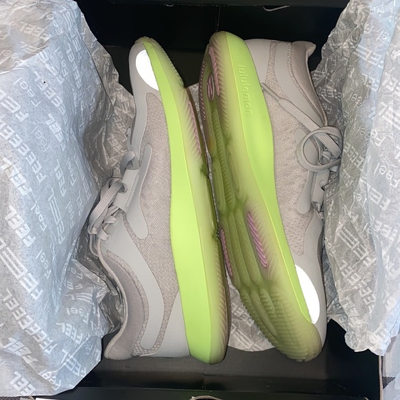 Strongfeel Women's Training Shoe from Lululemon - Picture 6 of 10